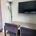 Short Ξενοδοχείο με διαμερίσματα Βαγκενίνγκεν