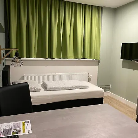 Short Apartahotel 2*
