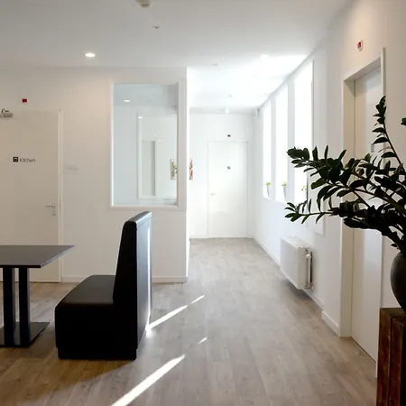 Aparthotel Short