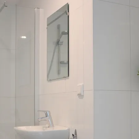 Aparthotel Short 2*